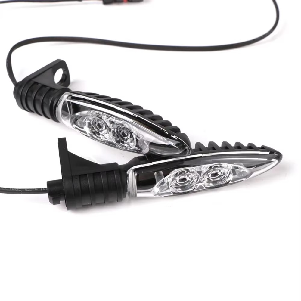Set 2 semnalizari transparente BMW F700 F800GS Adventure R1200GS K1300 A1021 4 Set 2 semnalizari transparente BMW F700 F800GS Adventure R1200GS K1300 A1021 - imagine 4
